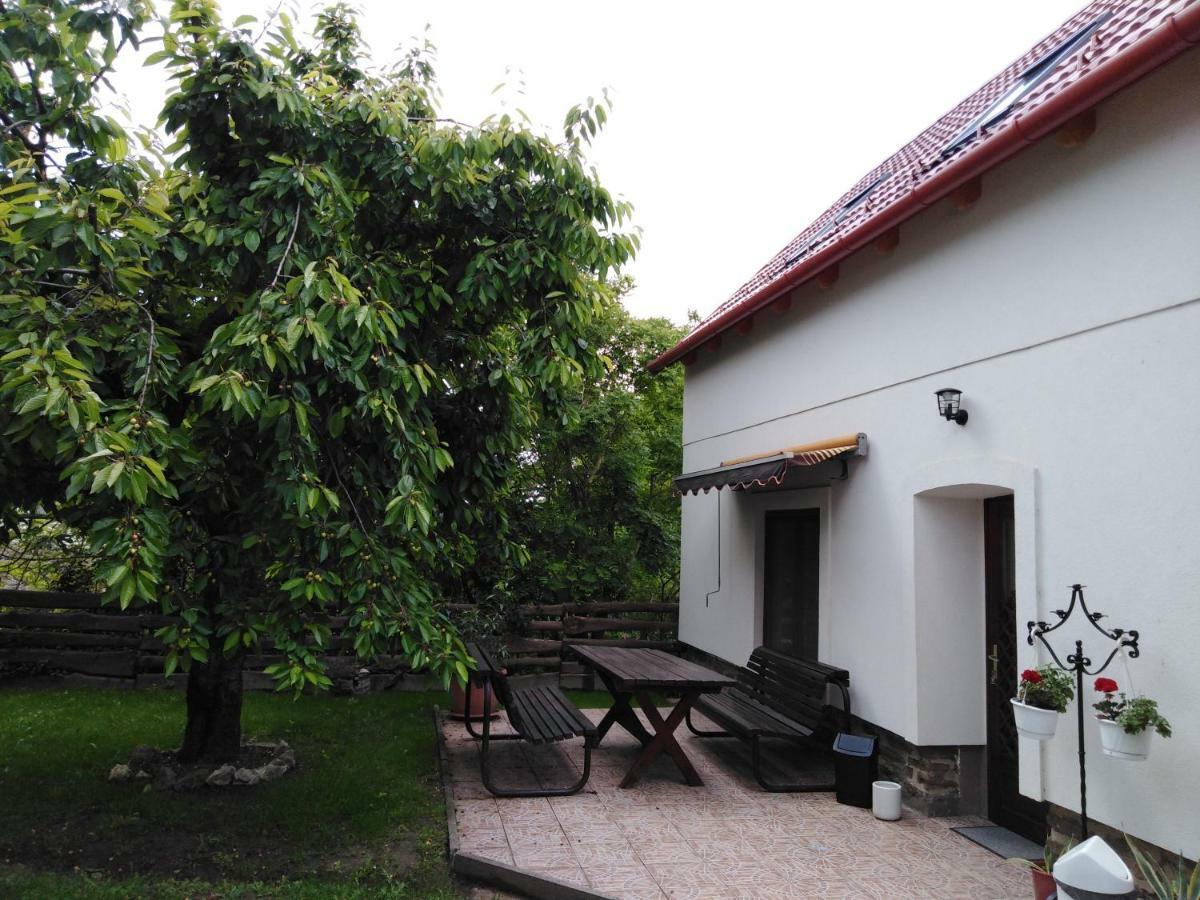 Kossuth Lajos Utca 73 Apartman Nabuka Tihany Exterior foto
